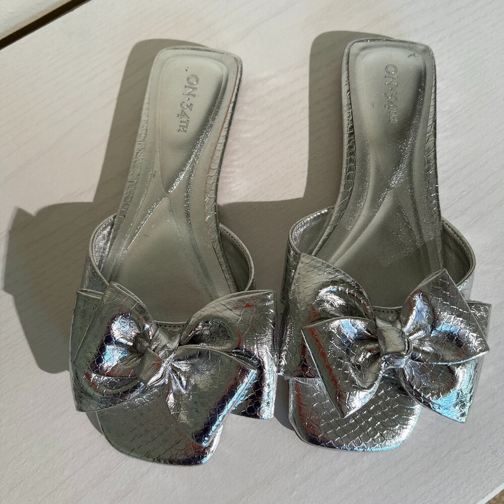 On 34th JAZMINN Silver Bow Flat Slide Sandals Women’s Sz 7 New w/o Box
